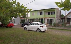 Apartamento família perto do mar